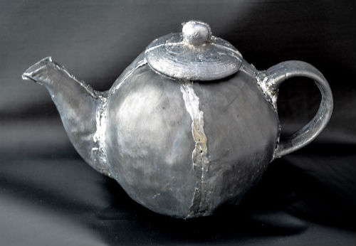 Lead teapot