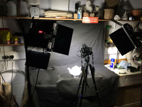 camera setup for time lape photography of ice teapot