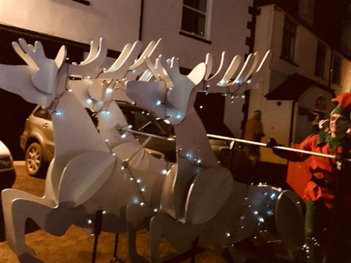 Slot model reindeer in Looe Lantern Parade